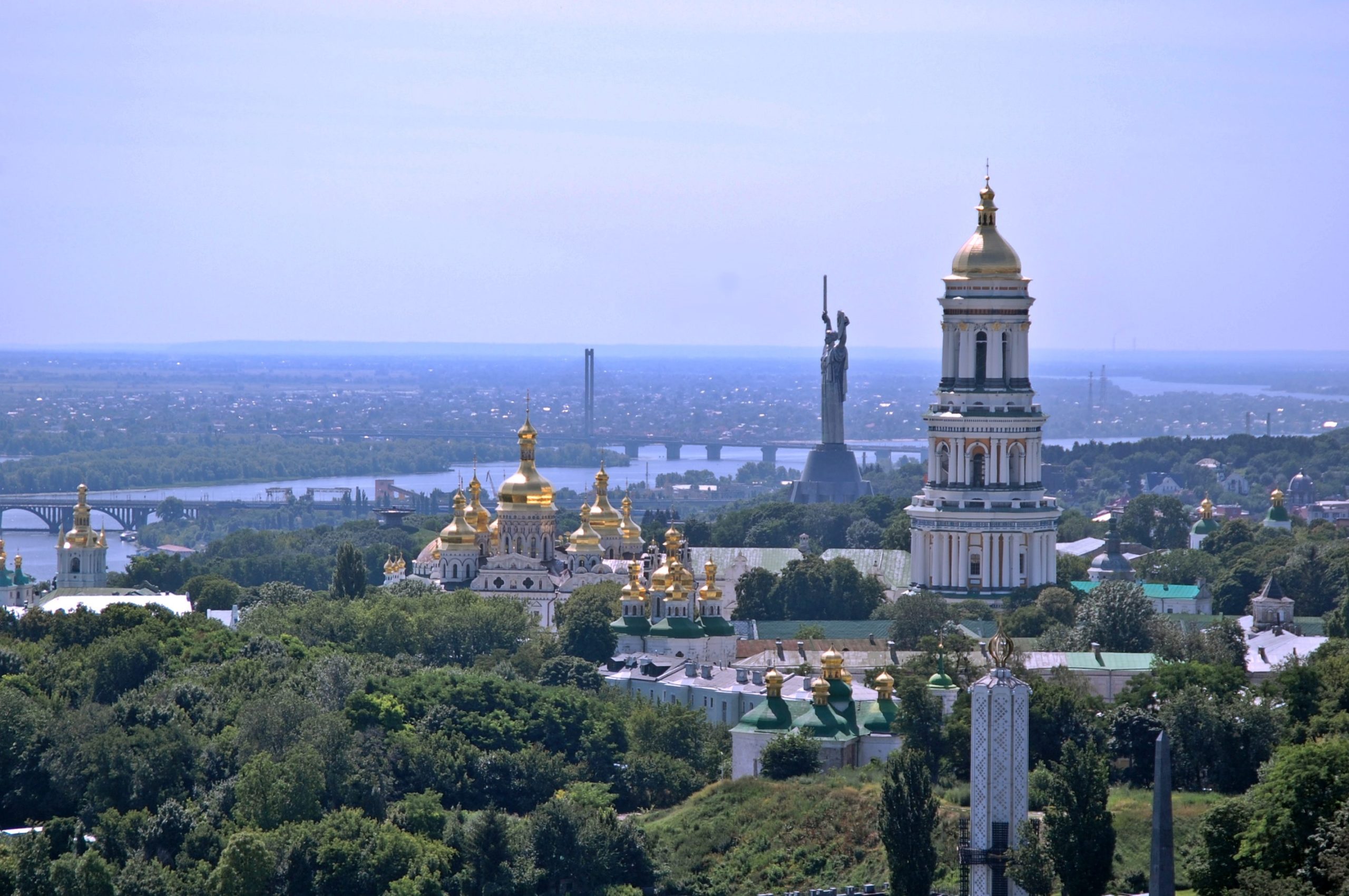 5 Tips to Cut Your Travel Costs When Traveling to Ukraine